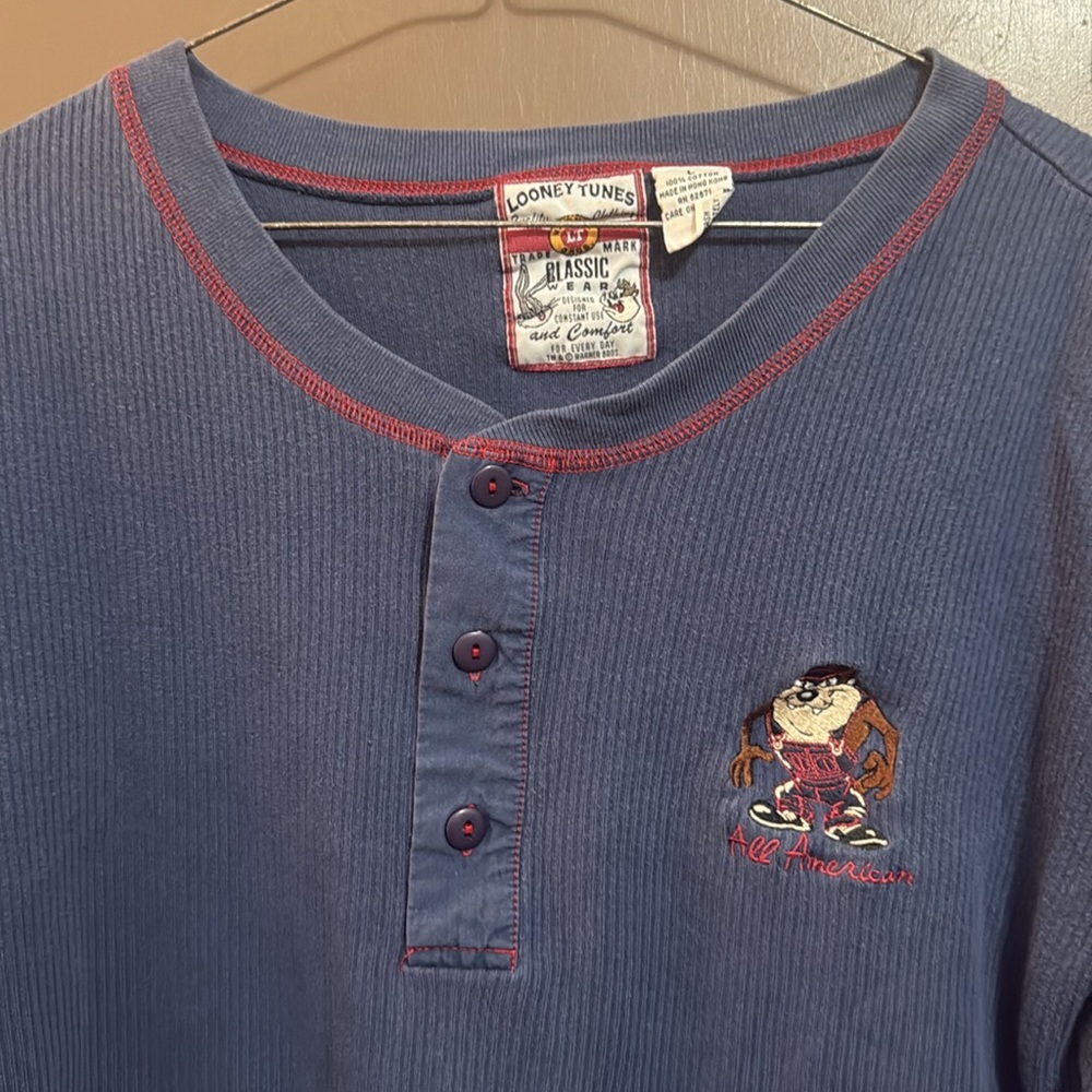 Vintage Looney Tunes Classic Henley Shirt with Embroidered Design - Picture 3 of 4